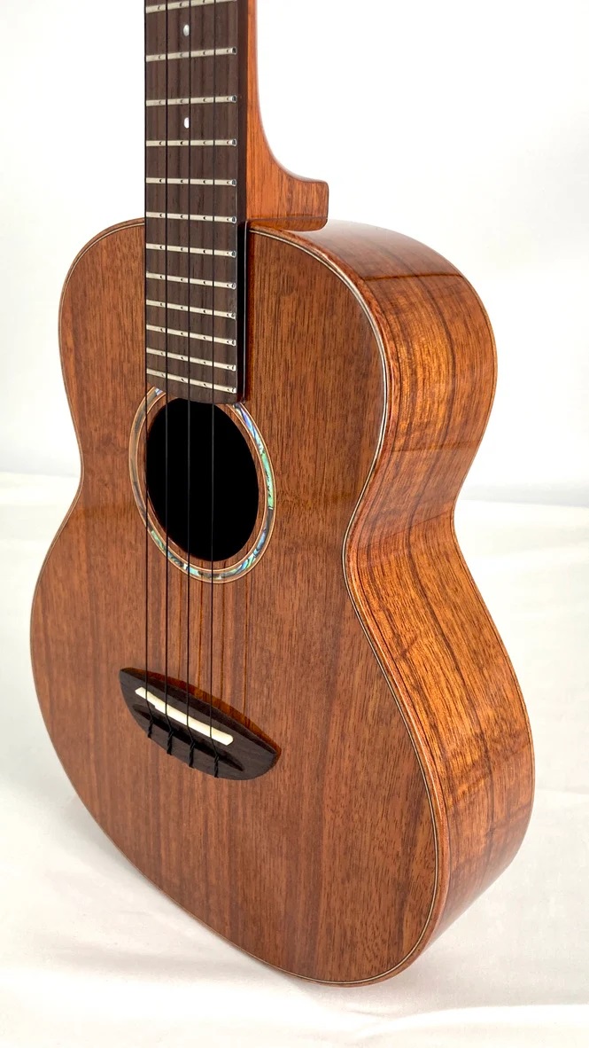 aNueNue AKK3 Tenor Ukulele