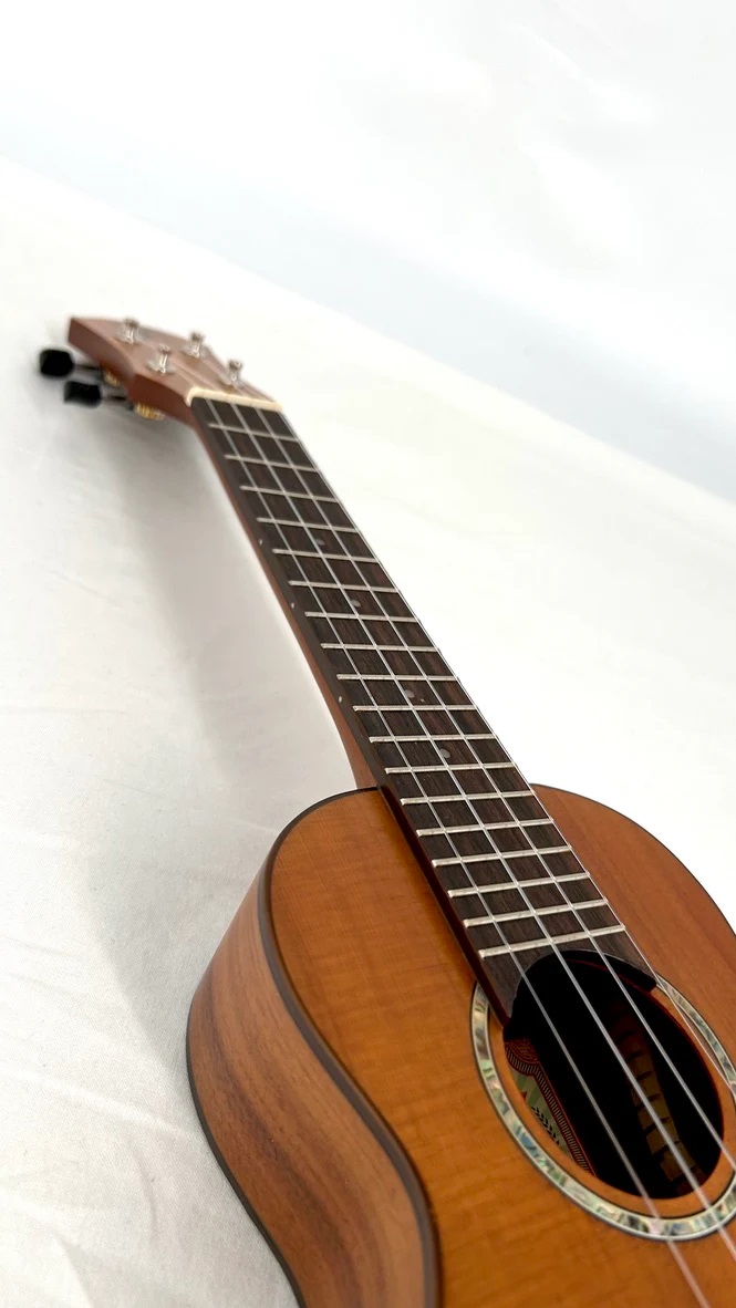 aNueNue S4 Sopran Ukulele 