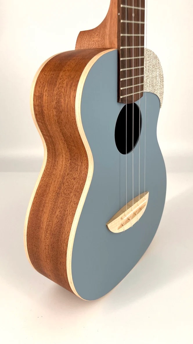 aNueNue UC10, blue aroma aNueNue UC10, blue aroma