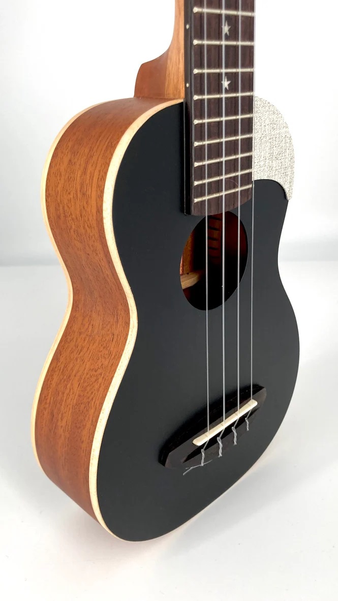 aNueNue US10, black beauty aNueNue US10, black beauty